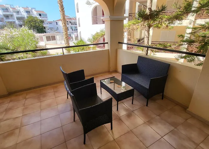 Castle Harbour 7 شقة