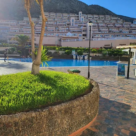 Apartment Castle Harbour 7 *