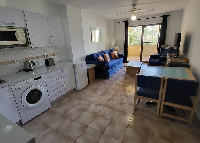 Castle Harbour 7 Apartment